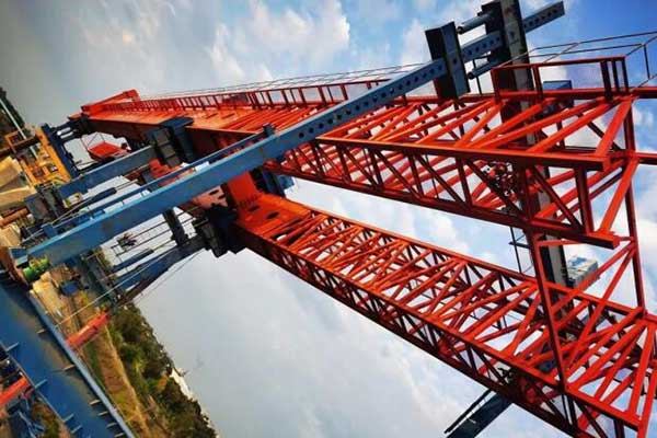 泰國(guó)曼谷800噸節(jié)段拼架橋機(jī)安裝完畢